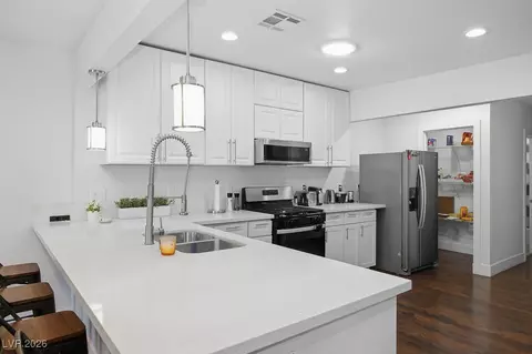 3809 Territory St, Las Vegas, NV 89121