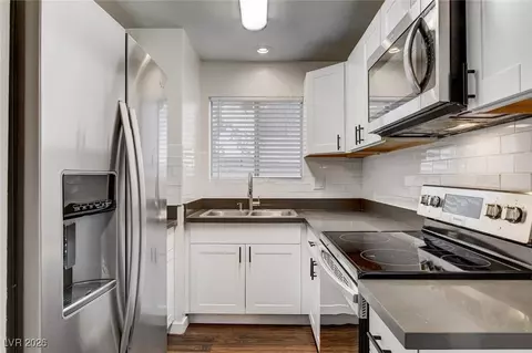 5023 Spencer St #B, Las Vegas, NV 89119