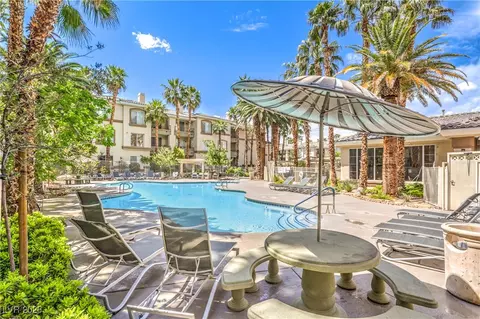 7119 S Durango Dr #207, Las Vegas, NV 89113