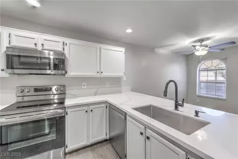 1800 Edmond St #125, Las Vegas, NV 89146