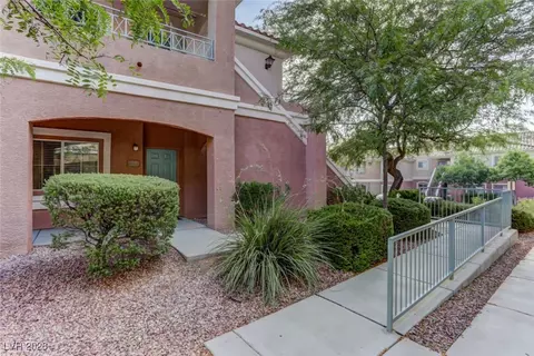 10525 Autumn Pine Ave #102, Las Vegas, NV 89144