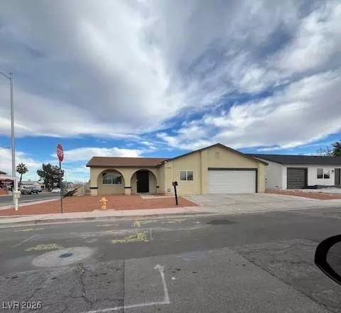 3798 Longfellow St, Las Vegas, NV 89115