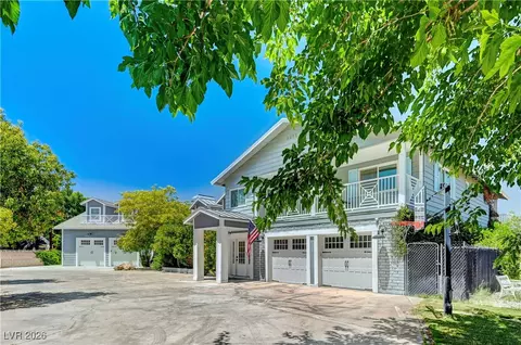 5880 W Oquendo Rd, Las Vegas, NV 89118