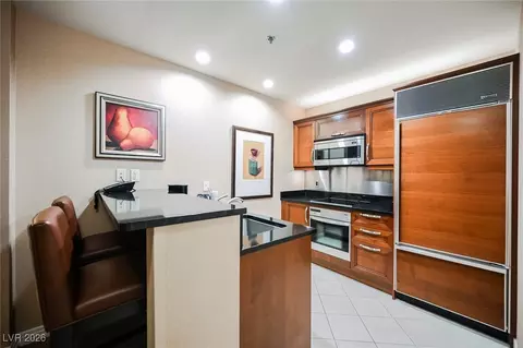 145 Harmon Ave #208, Las Vegas, NV 89109
