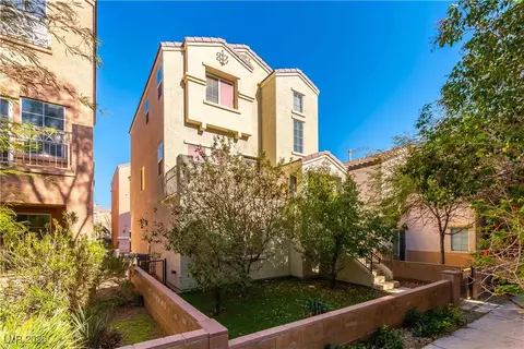 8925 Gobelin Tapestry Ct, Las Vegas, NV 89149