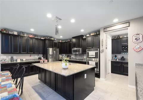 872 Punto Di Bellezza, Henderson, NV 89011