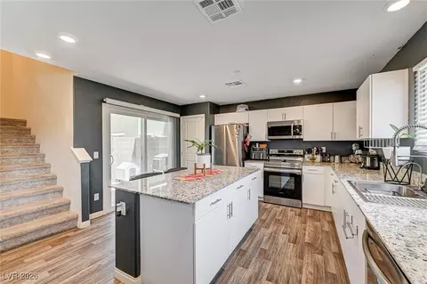 5617 Craftsman Ave, Las Vegas, NV 89122
