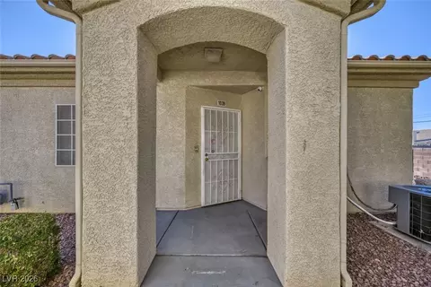 1881 W Alexander Rd #1039, North Las Vegas, NV 89032