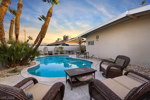 3964 Acapulco Ave, Las Vegas, NV 89121