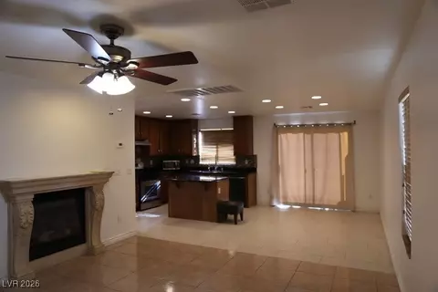 9127 Cedar Door Ave, Las Vegas, NV 89148