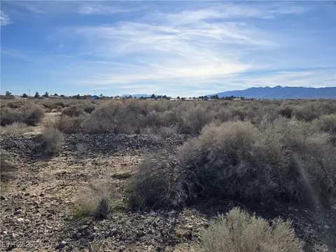 1561 Galaxy St, Pahrump, NV 89048