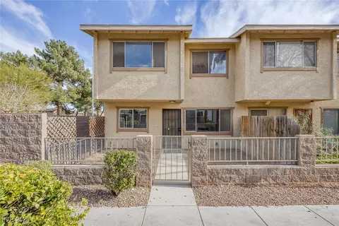 2228 Silver Pine Dr, Las Vegas, NV 89108