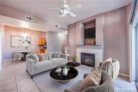 2305 W Horizon Ridge Pkwy #1512, Henderson, NV 89052