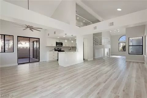 365 Peach Tree Dr, Henderson, NV 89014