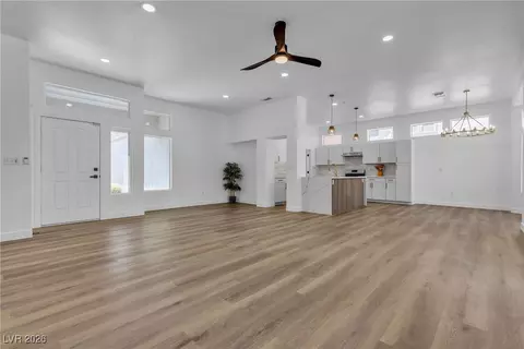 10636 Argents Hill Dr, Las Vegas, NV 89134