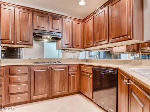 19 E Agate Ave #206, Las Vegas, NV 89123