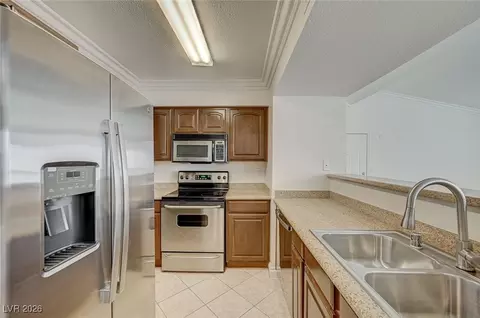 8101 W Flamingo Rd #2109, Las Vegas, NV 89147