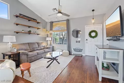 1100 Blitzen Dr, Henderson, NV 89012