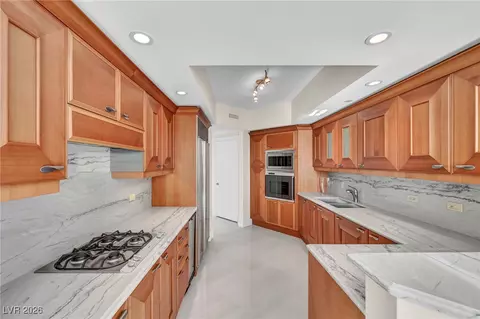 2777 Paradise Rd #2304, Las Vegas, NV 89109