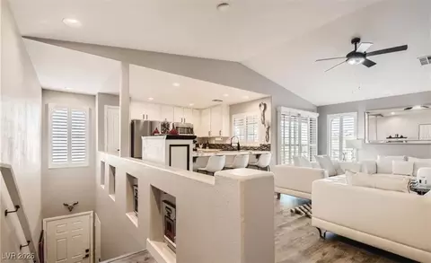 7250 Diamond Canyon Ln #204, Las Vegas, NV 89149