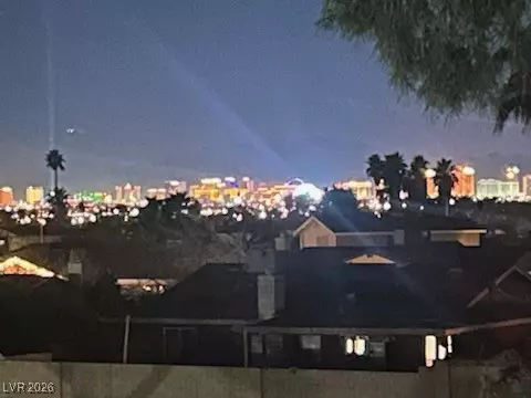 940 N Sloan Ln #201, Las Vegas, NV 89110