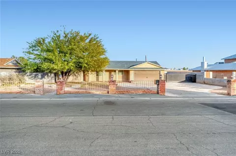 3138 Redwood St, Las Vegas, NV 89146