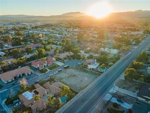 7242 Lafite Ct, Las Vegas, NV 89117