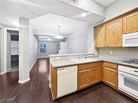 62 E Serene Ave #318, Las Vegas, NV 89123