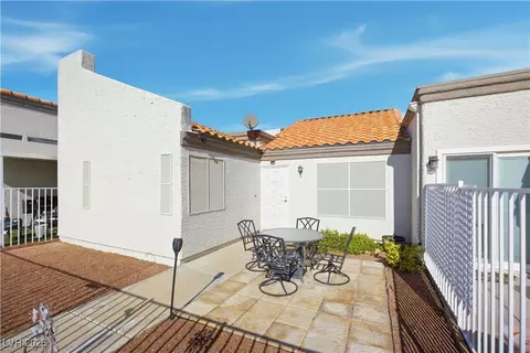 2229 High Dunes Ln, Laughlin, NV 89029