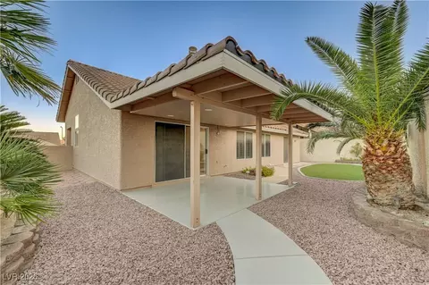 805 Blue Springs Dr, Henderson, NV 89002