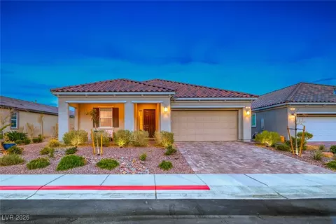 32 Tatahatso Point St, Henderson, NV 89011