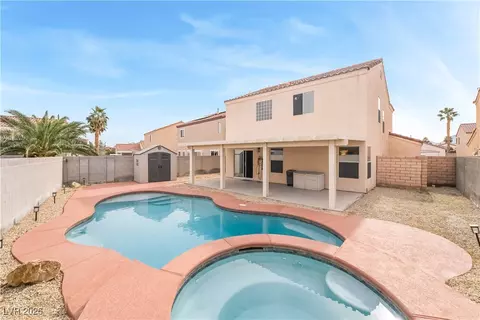 700 Red Bark Ln, Henderson, NV 89011