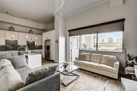360 E Desert Inn Rd #501, Las Vegas, NV 89109
