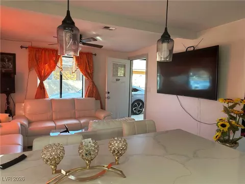 1037 June Ave, Las Vegas, NV 89104