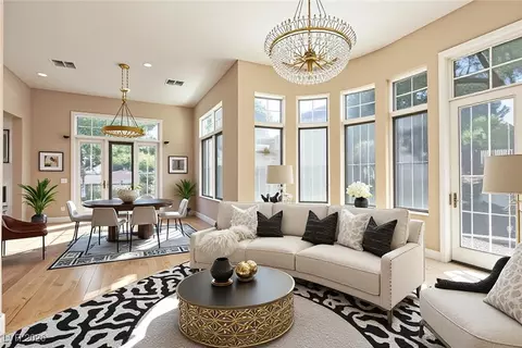 10 Strada Principale, Henderson, NV 89011
