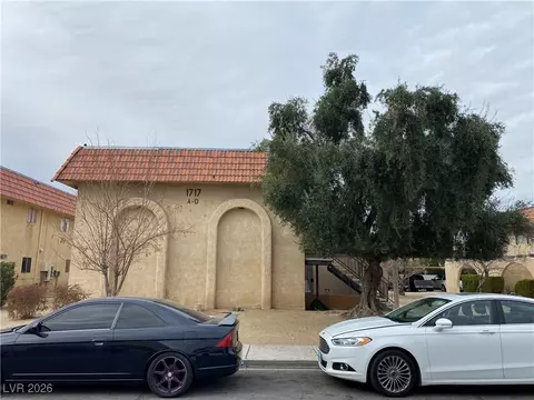 1717 Cordoba Ln, Las Vegas, NV 89108