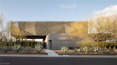 20 Soaring Bird Ct, Las Vegas, NV 89135
