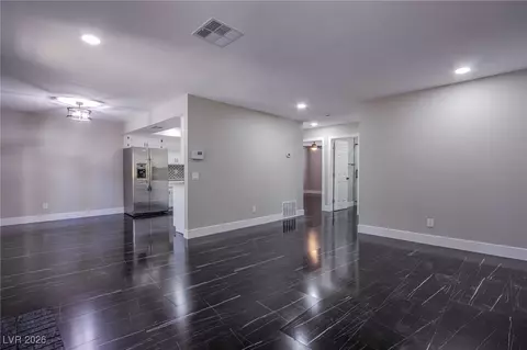 6617 W Tropicana Ave #202, Las Vegas, NV 89103