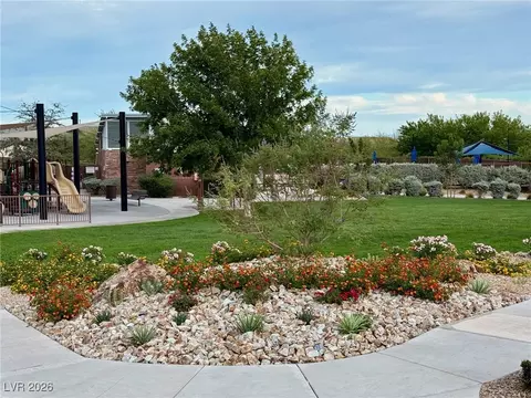 5571 Bethany Bend Dr, Las Vegas, NV 89135