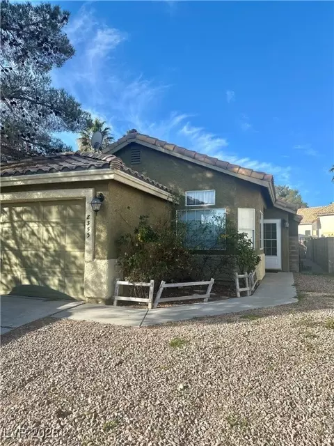 8355 Drop Camp St, Las Vegas, NV 89123