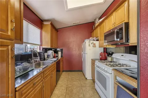 2304 Triumph Hills Ln, North Las Vegas, NV 89032
