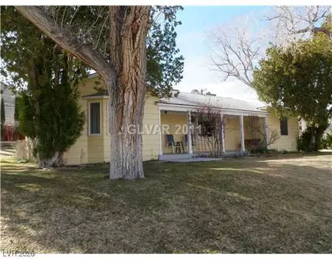 17 Cottonwood Dr, Blue Diamond, NV 89004