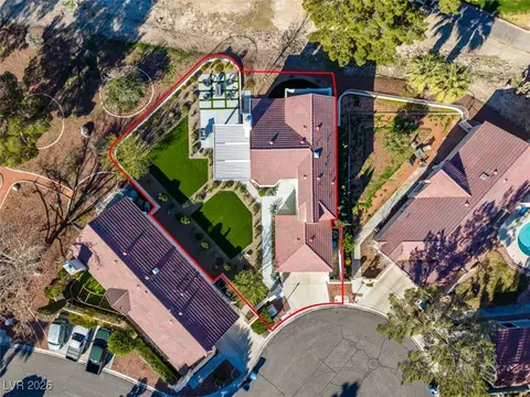 5269 Crooked Valley Dr, Las Vegas, NV 89149