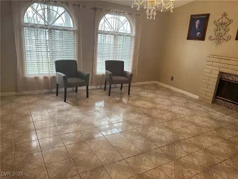 6230 Desert Sun Dr, Las Vegas, NV 89110