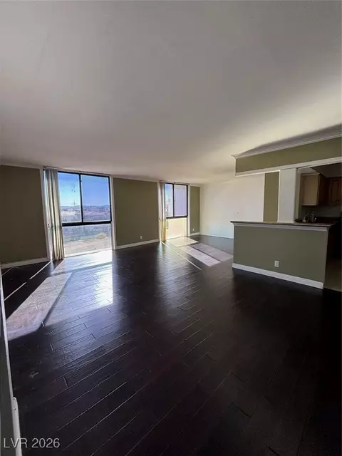 3930 University Center Dr #702, Las Vegas, NV 89119
