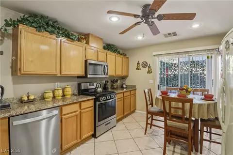 3512 Laguna Veneta Ave, Las Vegas, NV 89141