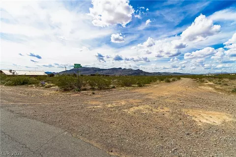 5660 N Aurora Ave, Pahrump, NV 89060