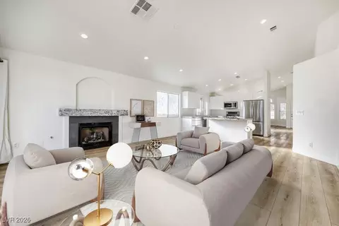 2104 Cimarron Hill Dr, Henderson, NV 89074