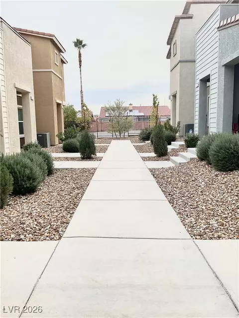 492 Waterfall Cove Ct, Henderson, NV 89002