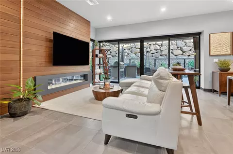 5 Promenade Isle Ln, Henderson, NV 89011